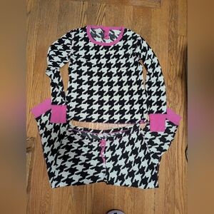 PINK Victoria's Secret Houndstooth Pajama Set - Black and Pink